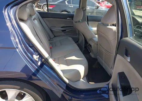 2010 Honda Accord 2.4 Ex-L z USA, uszkodzony, nr VIN 1HGCP2F85AA099915